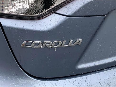 Used 2024 Toyota Corolla LE image 30