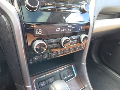 Used 2020 Subaru Ascent Touring w/ Popular Package #3 AWD/4WD image 35
