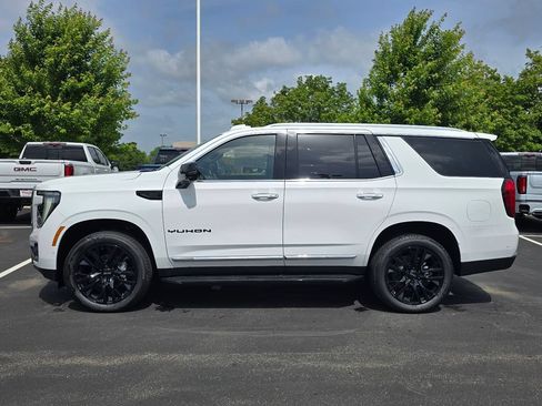 New 2026 GMC Yukon Elevation w/ Elevation Premium Package AWD/4WD image 11