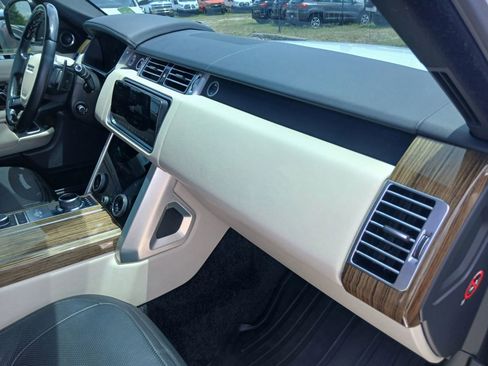 Used 2019 Land Rover Range Rover Supercharged AWD/4WD image 18