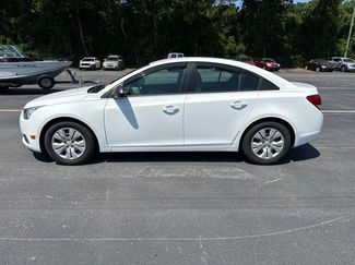 Used 2013 Chevrolet Cruze LS FWD video 2