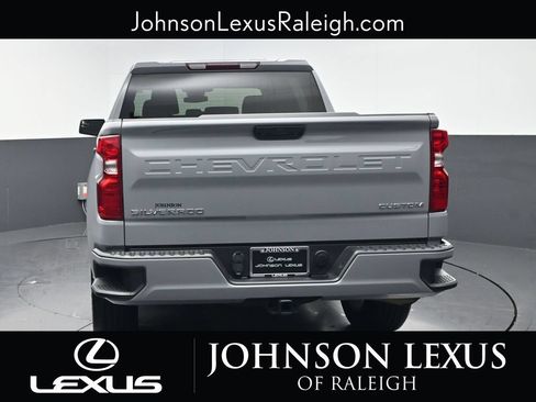 Used 2025 Chevrolet Silverado 1500 Custom RWD image 8