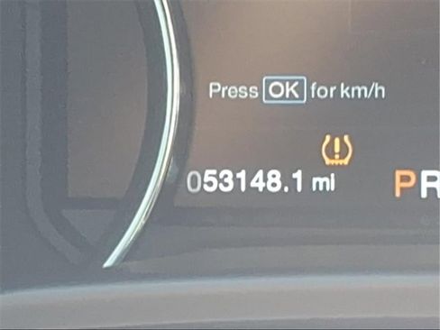 Used 2015 Ford F150 Lariat image 14