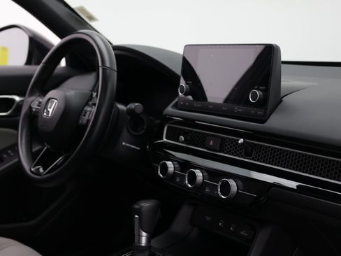 Used 2025 Honda Civic Sport image 38