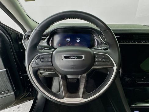 Used 2021 Jeep Grand Cherokee L Limited image 15