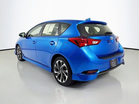 Used 2018 Toyota Corolla iM w/ All-Weather Mat Package image 5