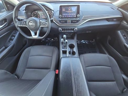 Used 2025 Nissan Altima 2.5 SV FWD image 20