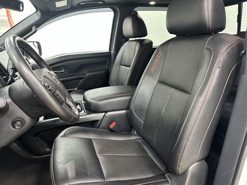 Used 2023 Nissan Titan PRO-4X w/ Pro-4x Convenience Package image 15