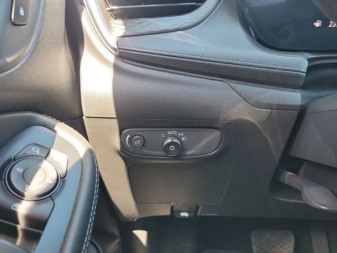 Used 2025 Buick Encore GX Preferred FWD image 14