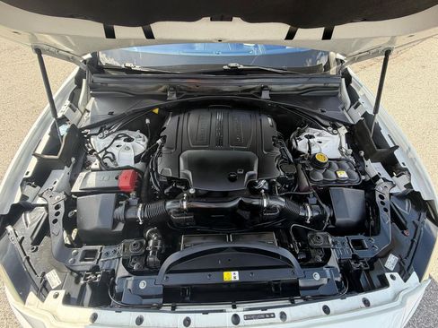Used 2018 Jaguar F-PACE S AWD/4WD image 15