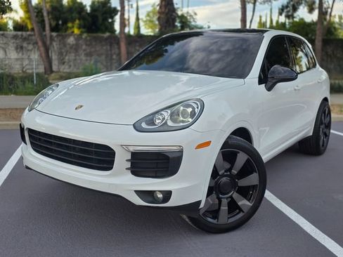 Used 2016 Porsche Cayenne AWD/4WD image 31