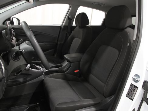 Certified 2023 Hyundai Kona SEL image 5