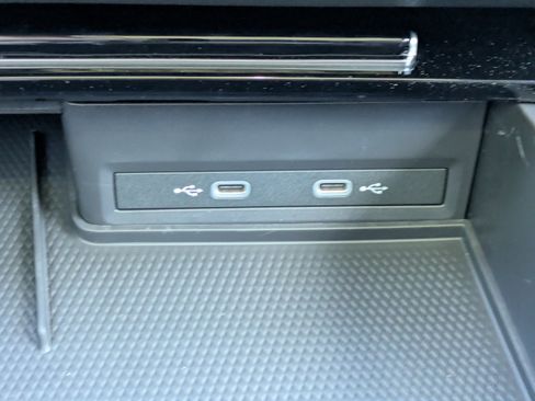 New 2026 Volkswagen Atlas Peak Edition AWD/4WD image 25
