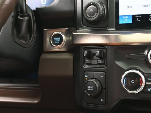 Used 2024 Ford F350 King Ranch w/ FX4 Off-Road Package AWD/4WD image 38