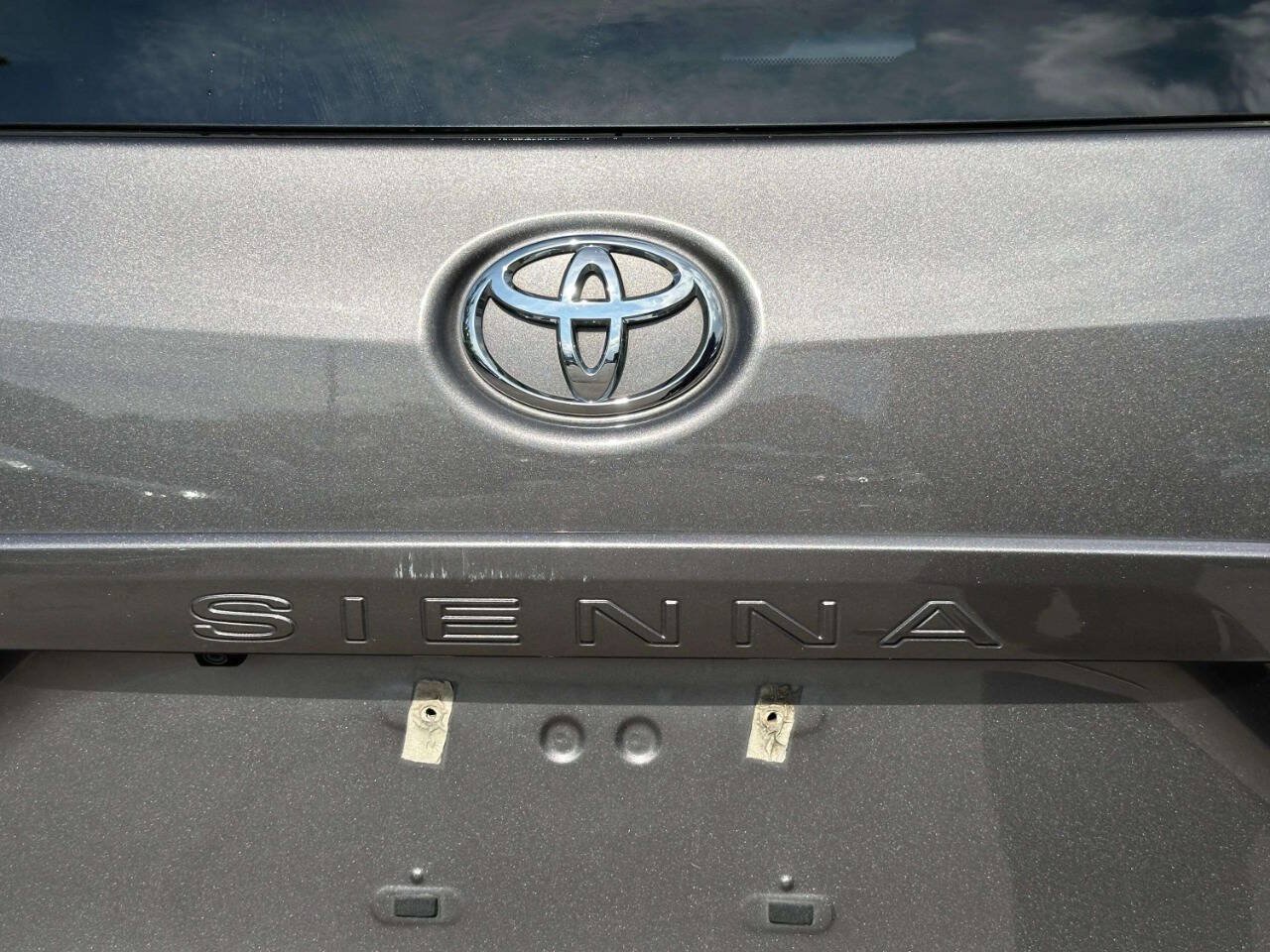 Used 2013 Toyota Sienna LE FWD image 42