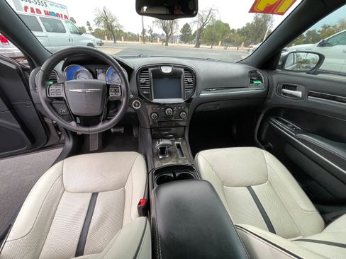 Used 2014 Chrysler 300 Uptown Edition w/ Quick Order Package 22M image 18