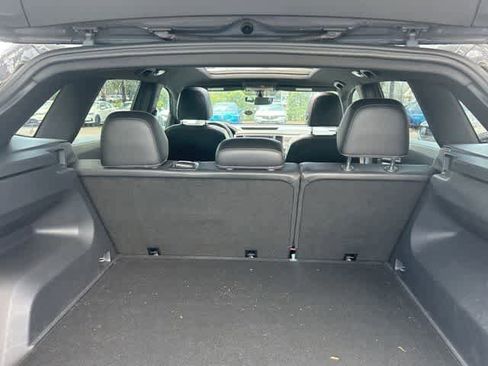 Used 2021 Volkswagen Atlas Cross Sport SE w/ Panoramic Sunroof Package FWD image 17