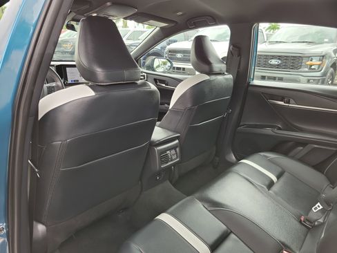 Used 2025 Toyota Camry SE FWD image 14