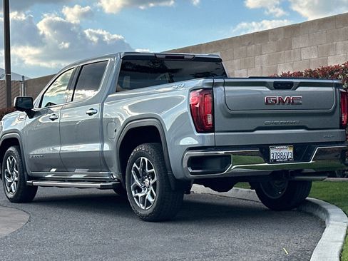 Certified 2023 GMC Sierra 1500 SLT w/ SLT Premium Package image 6