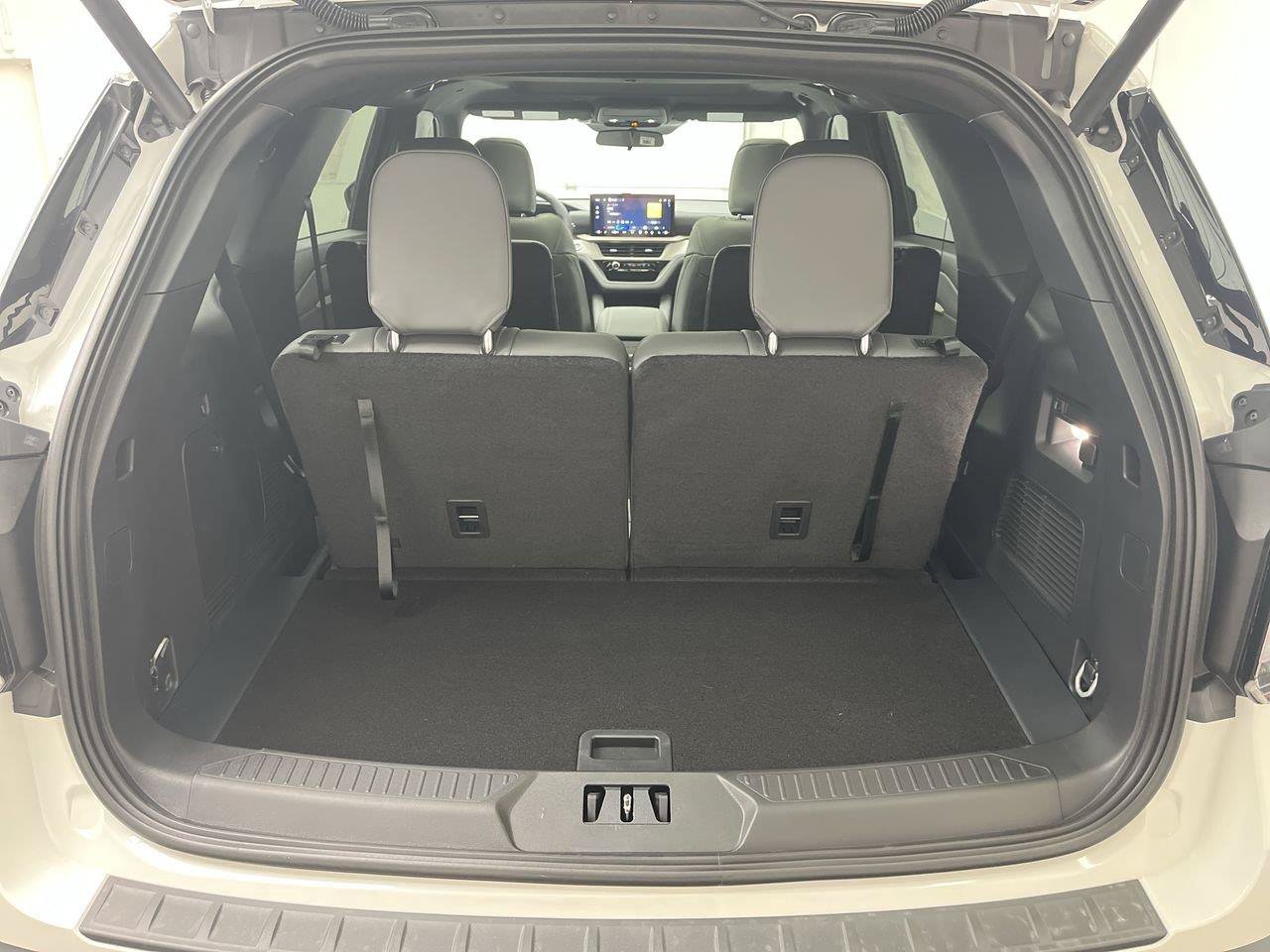 New 2027 Ford Explorer Active w/ Active Comfort Package AWD/4WD image 32