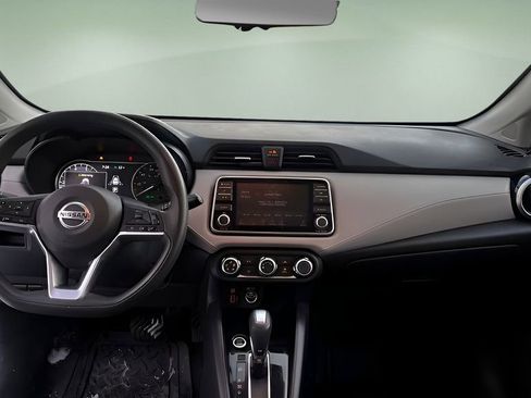 Used 2021 Nissan Versa SV image 15
