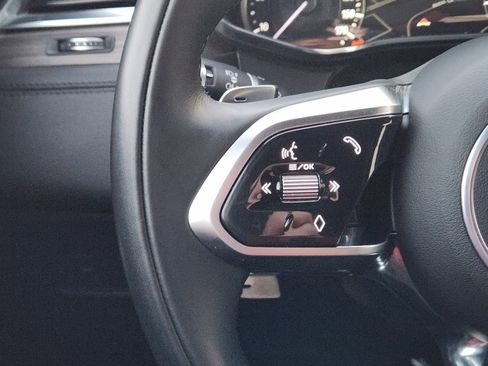 Certified 2022 Jaguar F-PACE S image 30