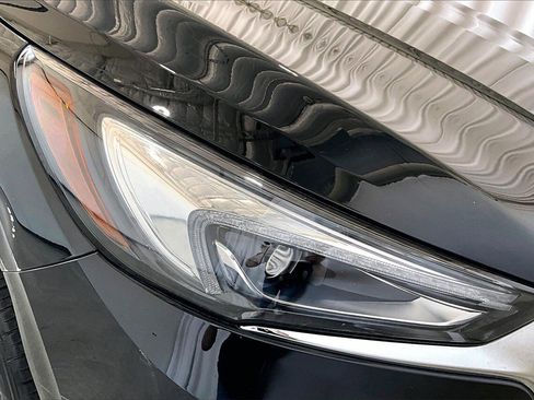 Used 2021 Buick Enclave Essence w/ Sound and Sites Package image 28