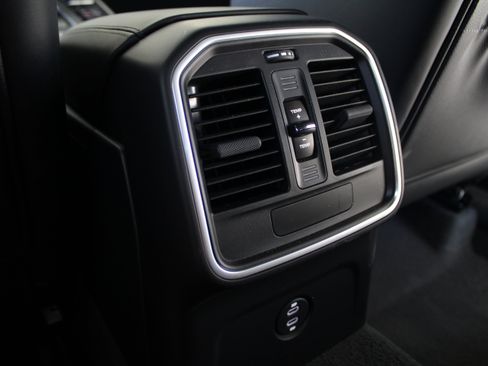 Certified 2026 Porsche Macan Turbo AWD/4WD image 30