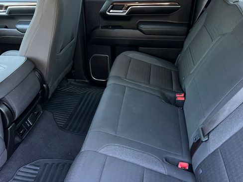 Used 2024 Chevrolet Silverado 1500 RST w/ Z71 Off-Road Package AWD/4WD image 12