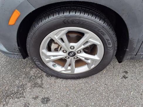Used 2022 Hyundai Kona SEL image 6