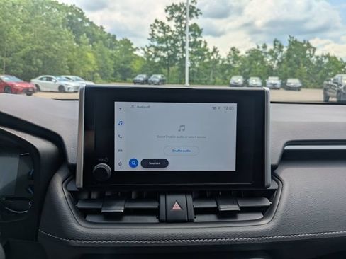 Certified 2025 Toyota RAV4 LE AWD/4WD image 28