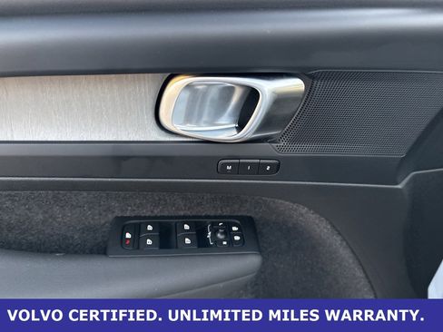 Certified 2025 Volvo XC40 B5 Core image 15