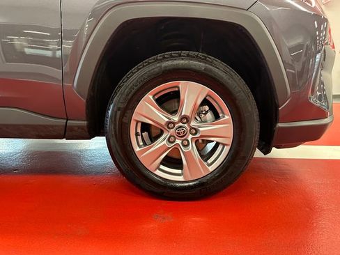 Used 2025 Toyota RAV4 XLE w/ Convenience Package image 30