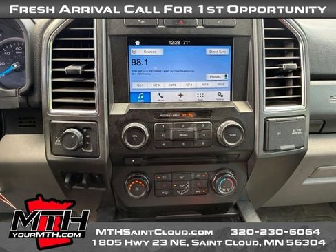 Used 2017 Ford F250 XLT w/ XLT Premium Package AWD/4WD image 12