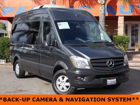 Used 2018 Mercedes-Benz Sprinter 2500 image 2