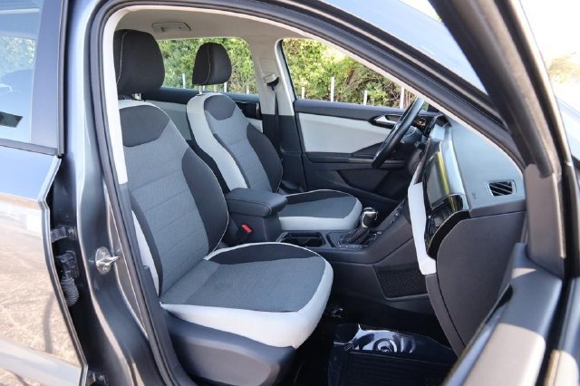 Used 2025 Volkswagen Taos S FWD image 27