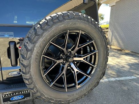 New 2025 Ford Bronco Badlands image 43