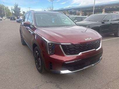 Certified 2025 Kia Sorento S w/ Panoramic Sunroof Package
