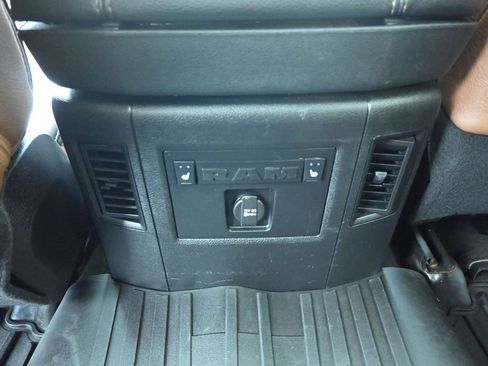 Used 2015 RAM 3500 Laramie Longhorn AWD/4WD image 28