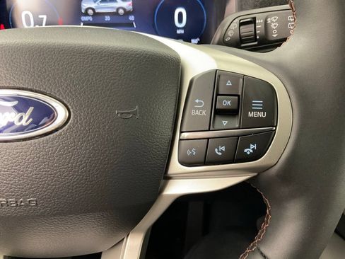 New 2026 Ford Explorer Active w/ Active Comfort Package RWD image 26