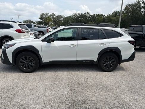 Used 2023 Subaru Outback Onyx Edition AWD/4WD image 2