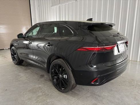 Used 2026 Jaguar F-PACE R-Dynamic S image 9