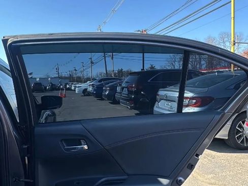 Used 2017 Honda Accord Sport Special Edition image 17