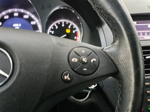 Used 2009 Mercedes-Benz C 300 Sedan image 30