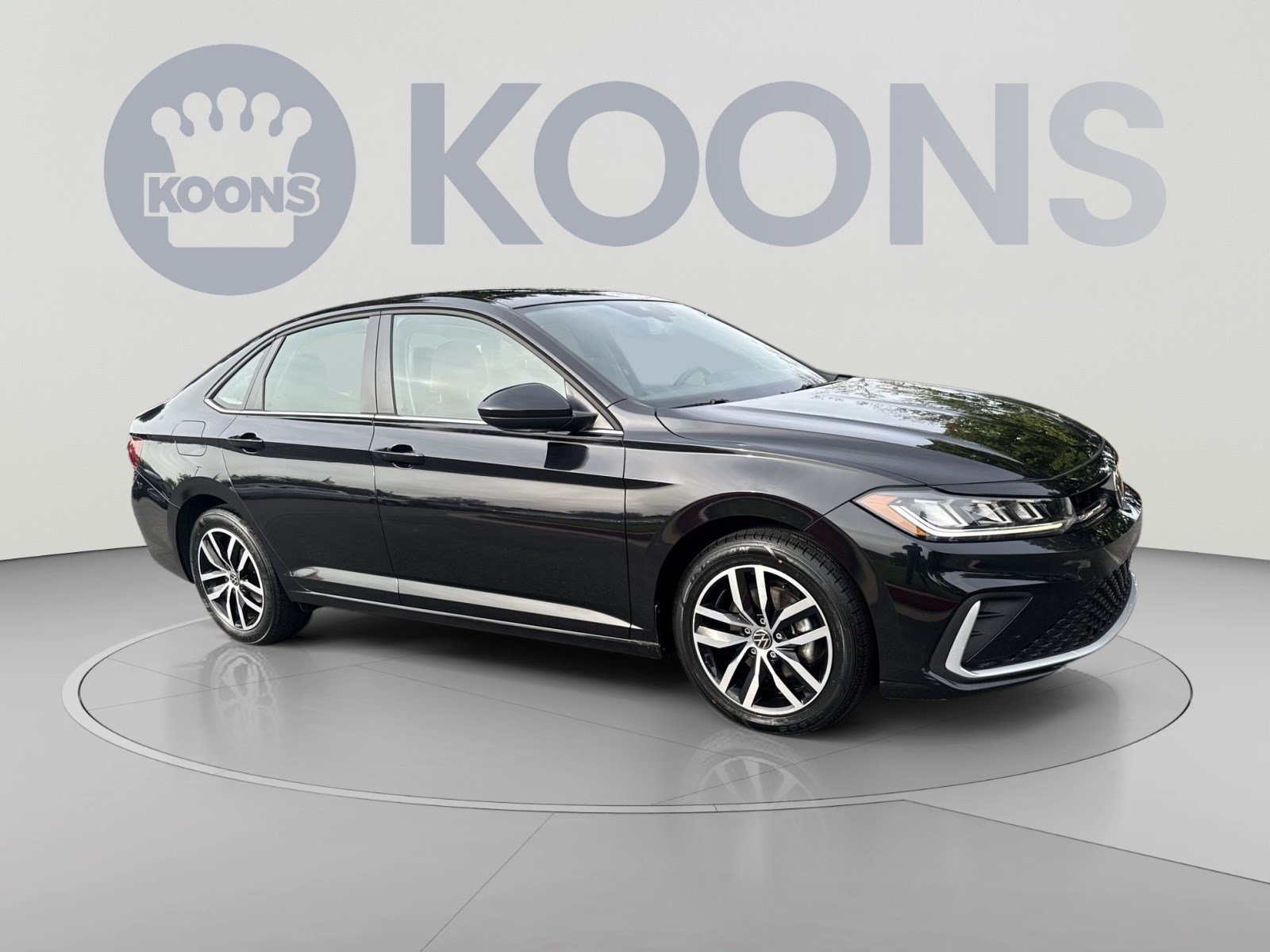 Used 2025 Volkswagen Jetta SE FWD image 10