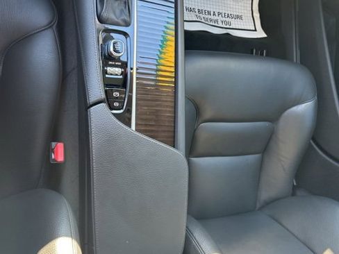 Used 2018 Volvo S90 T5 Momentum w/ Convenience Package image 26