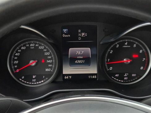 Used 2015 Mercedes-Benz C 300 Sedan image 34