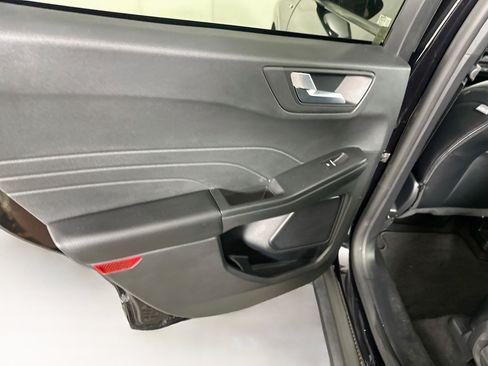 Used 2024 Ford Escape ST-Line w/ Tech Pack #1 FWD image 26