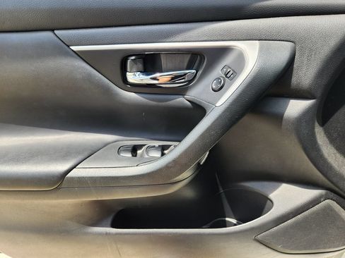 Used 2017 Nissan Altima 2.5 S w/ Power Driver Seat Package FWD image 23