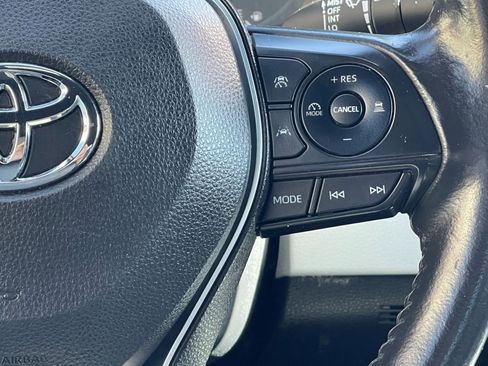 Used 2023 Toyota Corolla SE image 28